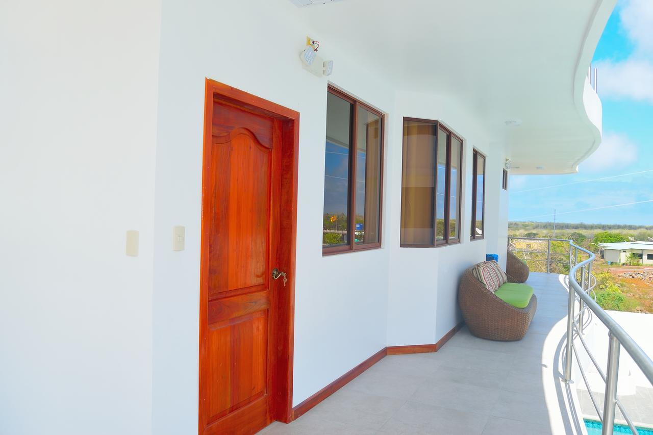 El Descanso Del Guia Puerto Ayora  Esterno foto